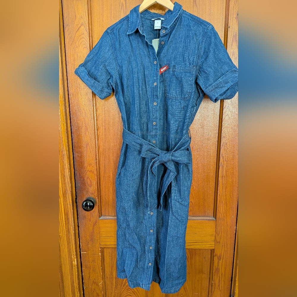 Denim Shirt Dress with Waist Tie - Pockets!!! Fits Like A Medium!